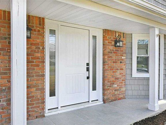 3rd image of 20 Alma Ln