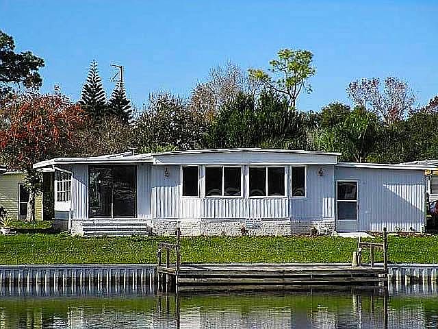 1st image of 156 N Lake Dr