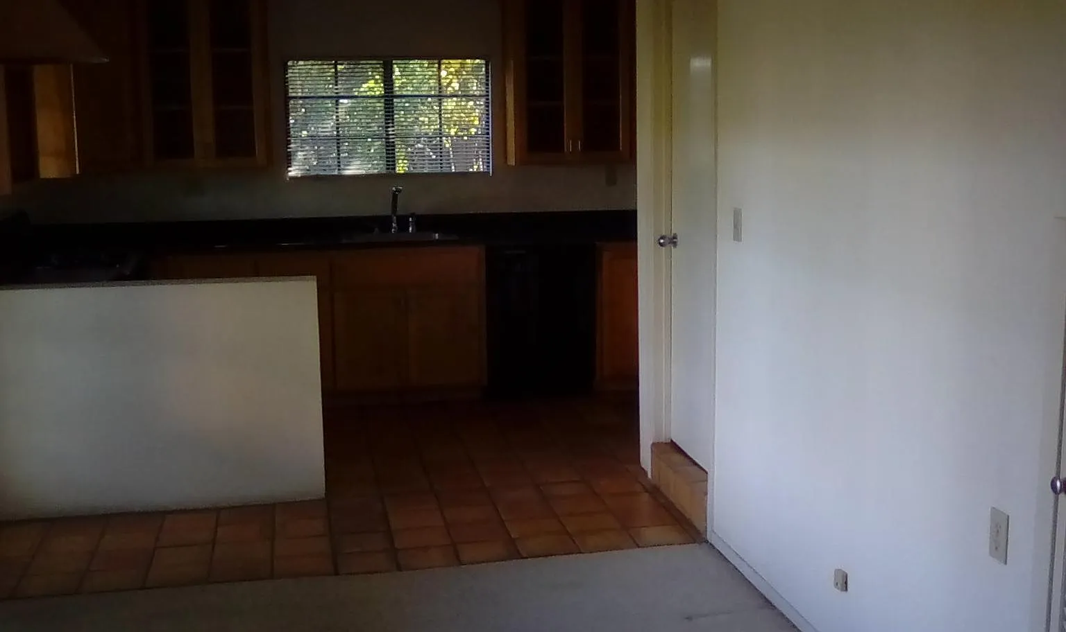 8 Stratford Rd — Photo 1