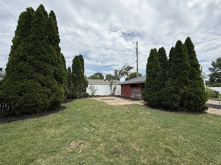 1813 Standish Pl — Photo 7