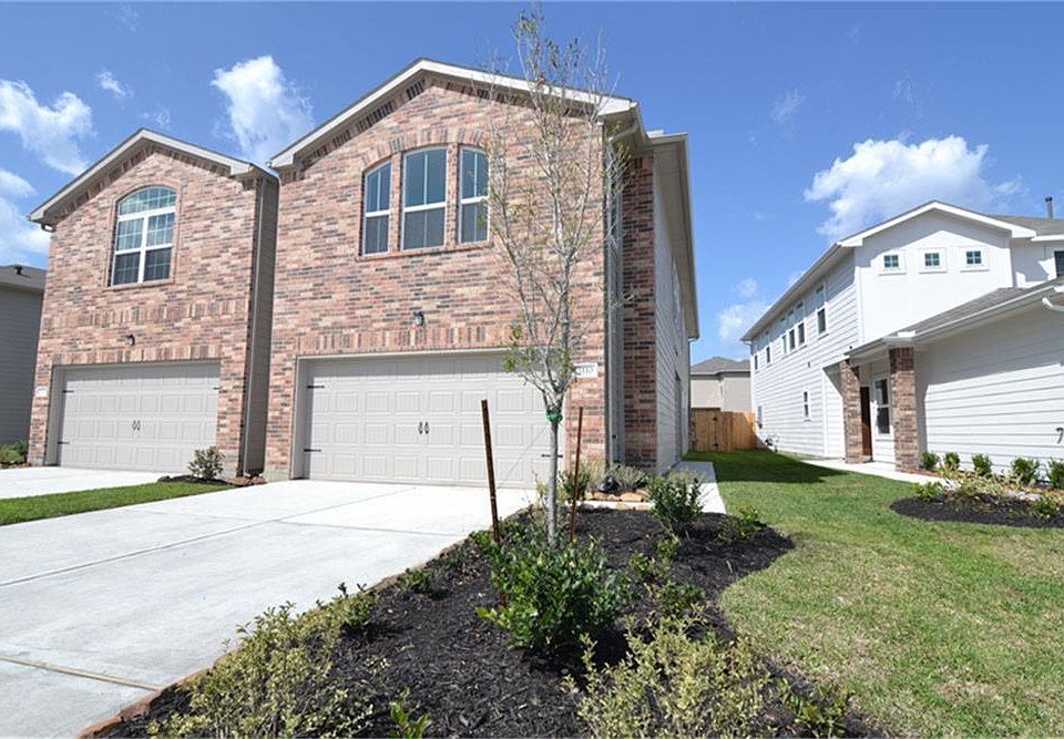 2nd image of 11329 Hackmatack Way