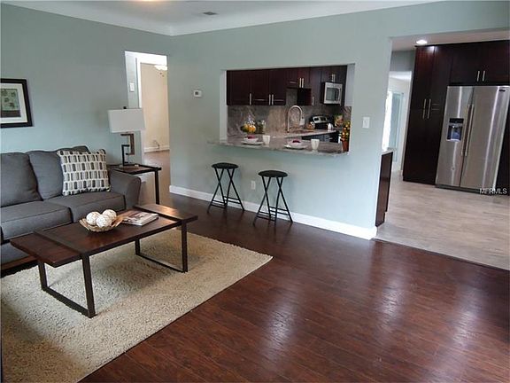 3rd image of 813 Chester Dr