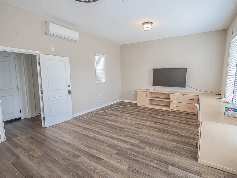 26266 Prima Way — Photo 4