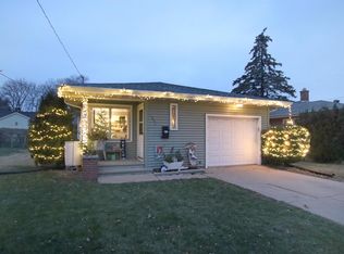 1651 Wisconsin St, Oshkosh, WI 54901