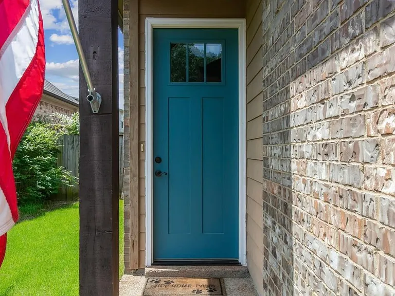 975 Crayton Ridge Dr — Photo 3