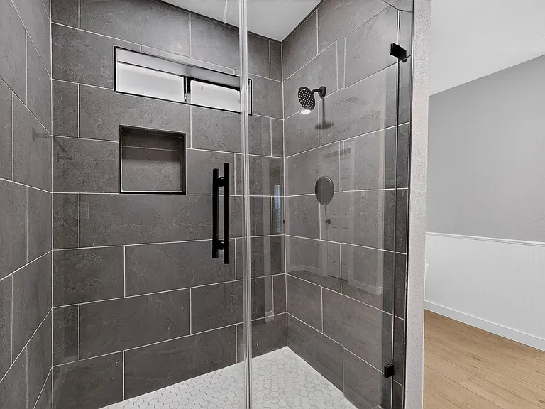 2308 Chamberlain Dr — Photo 25