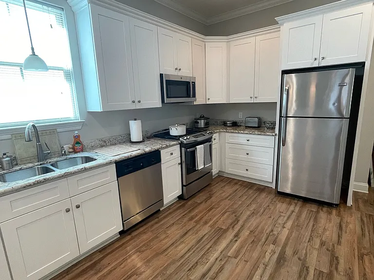 1528 Orpheum Ave #A — Photo 12