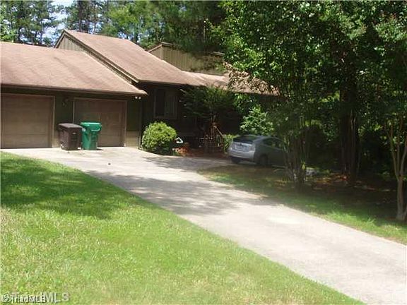 3rd image of 306 Southridge Rd