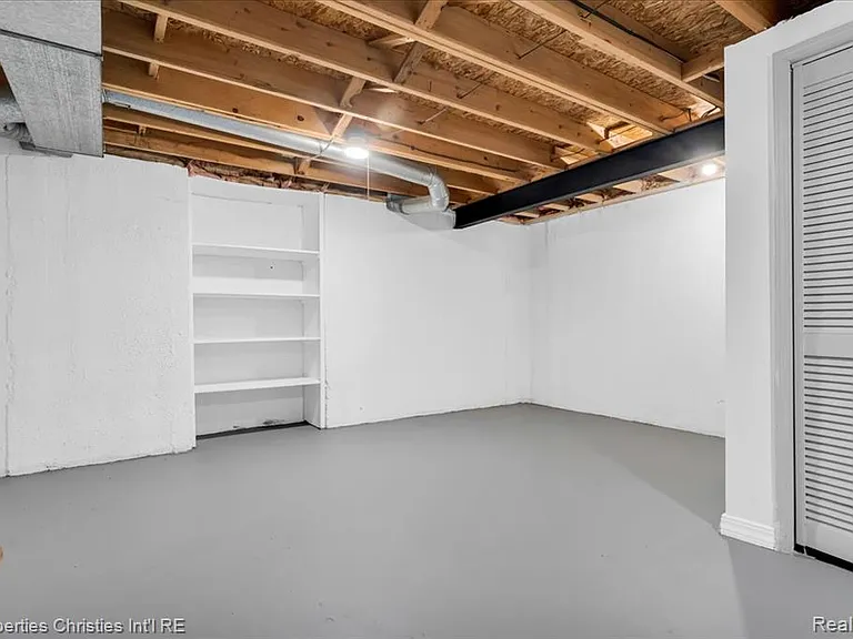 6651 Hearthside Ct — Photo 22