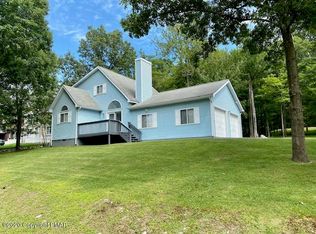 2103 Cramer Rd, Bushkill, PA 18324