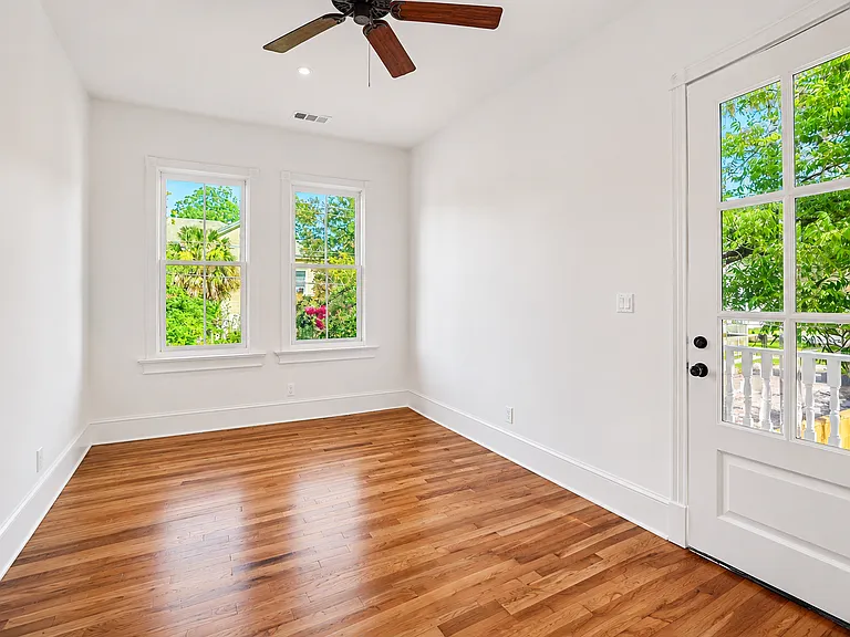 1202 E Duffy St — Photo 33