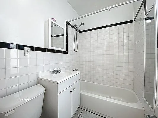 Rented by Ideal Properties Group | media 19