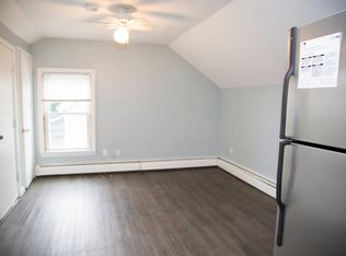 9 Manchester St, Pawtucket, RI 02860