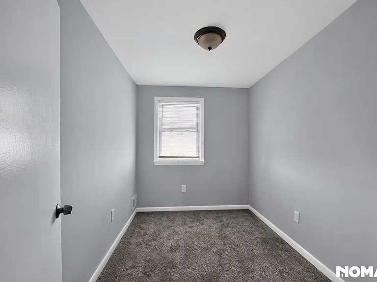 2229 Redthorn Rd — Photo 14