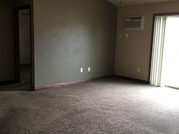 4th image of 3117 W Glenpark Dr #6
