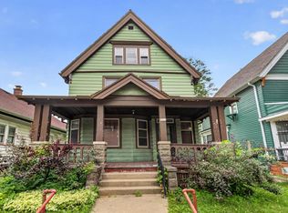 3911 W Roberts STREET, Milwaukee, WI 53208