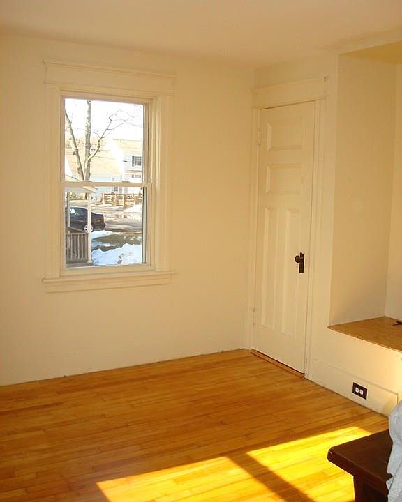 2nd image of 1 Doran Rd