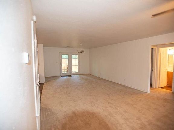 4th image of 128 Winding Ln