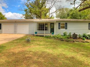 2208 N Henney Rd, Choctaw, OK 73020