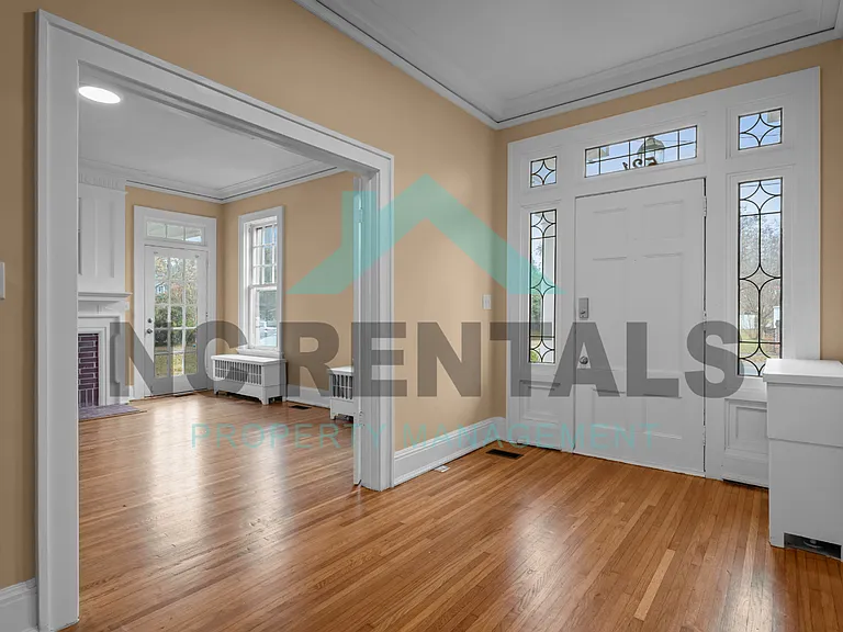 521 Park Pl — Photo 3