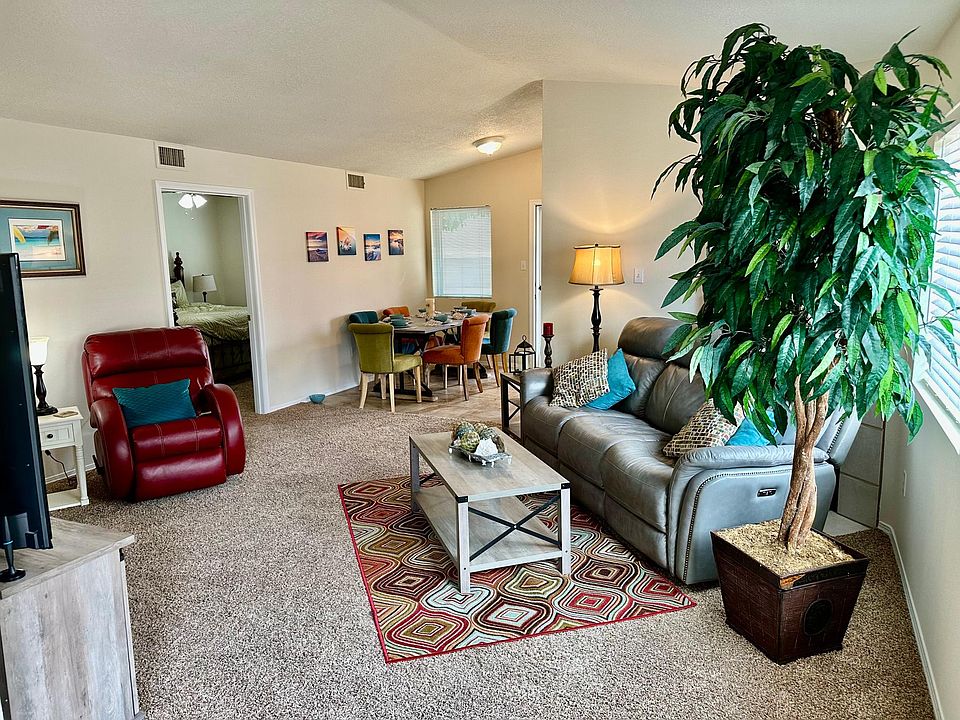 Living/dining room from front door