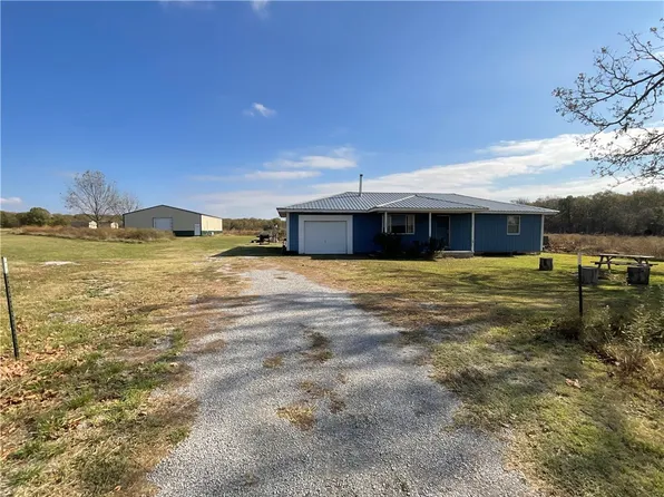 1054 N Oaks Rd, Tahlequah, OK 74464