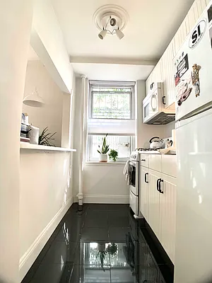 Sold by Level Group | media 6