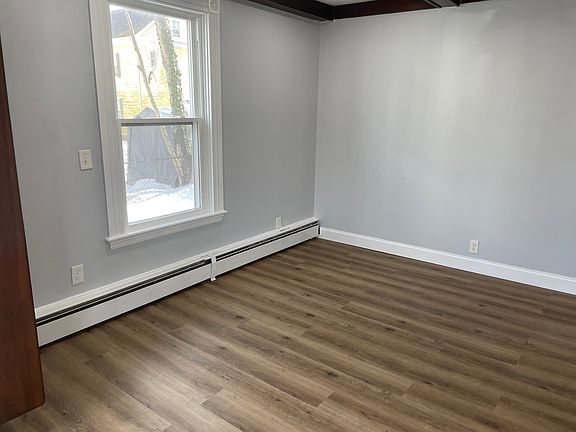 3rd image of 48 Smith St #0