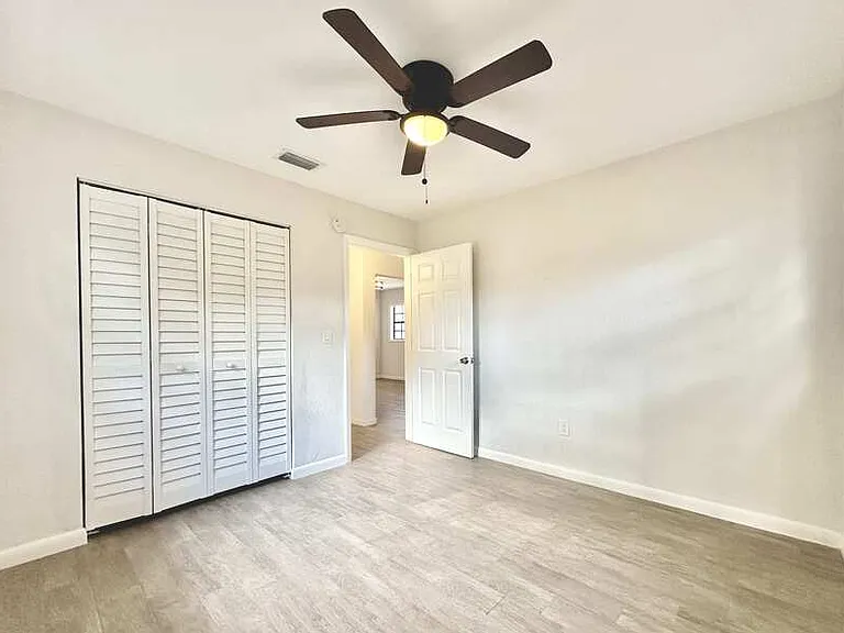 2928 W Elrod Ave — Photo 25