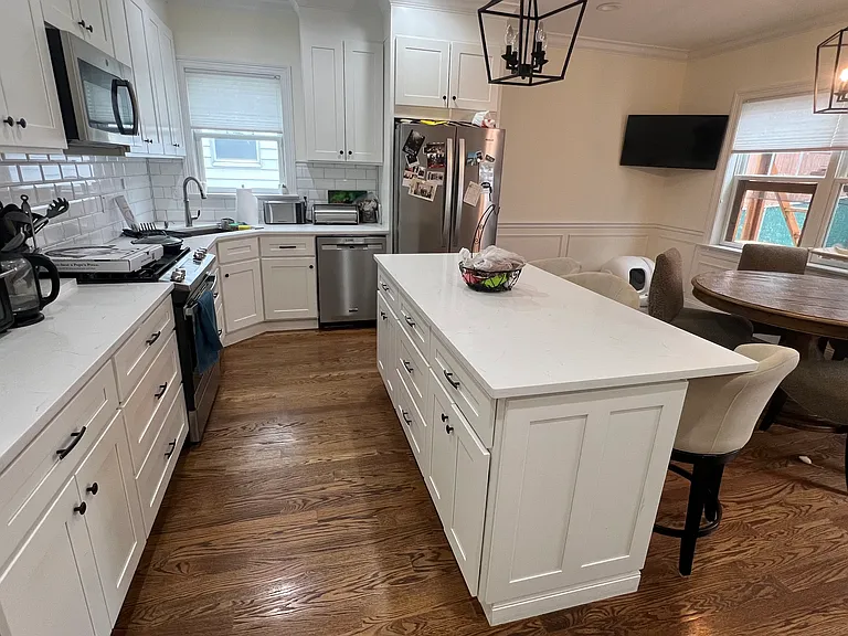 162A Gainsborg Ave E — Photo 14