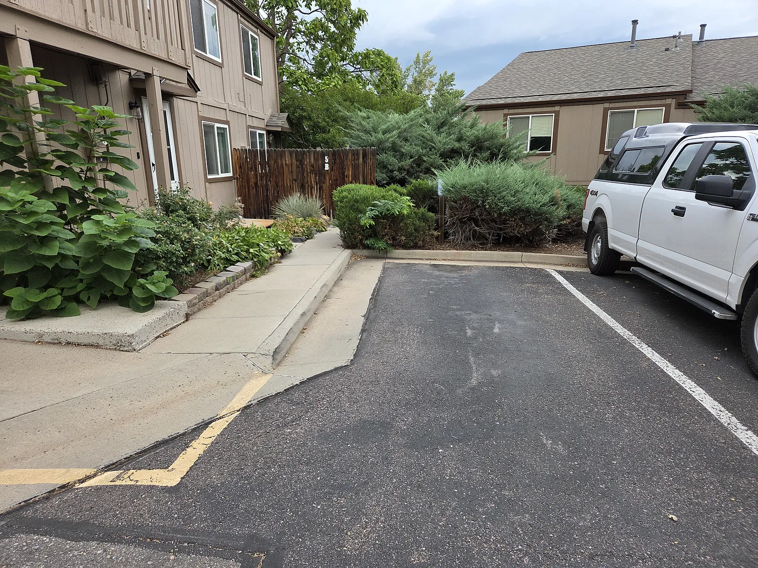 2 bed, 768 sqft, $2,000 — Photo 4