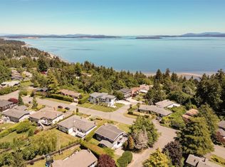 4916 Sea Ridge Dr, Saanich, BC V8Y2B6