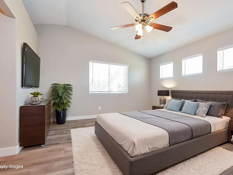 3010 Sunrise Bay Ave — Photo 9