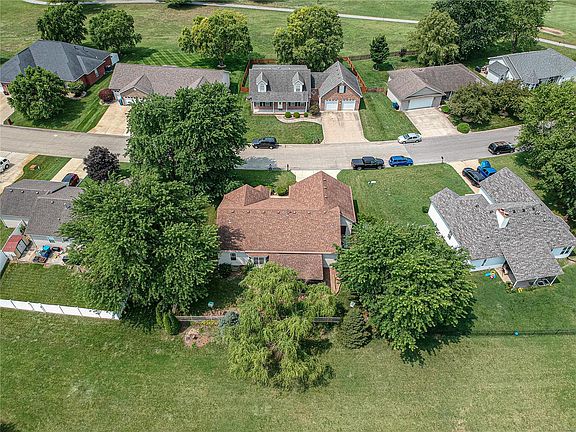 5th image of 79 Raes Creek Dr