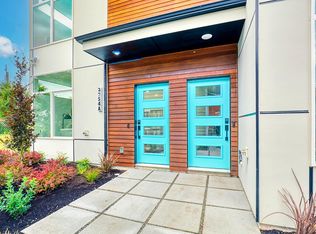 3252 S Hudson St UNITS A & B, Seattle, WA 98118