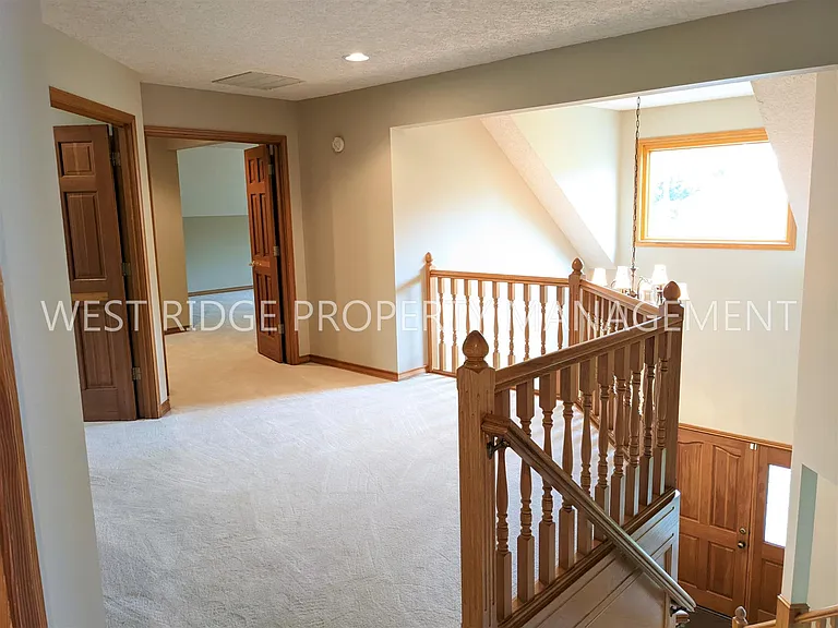 19772 Bellevue Way — Photo 22