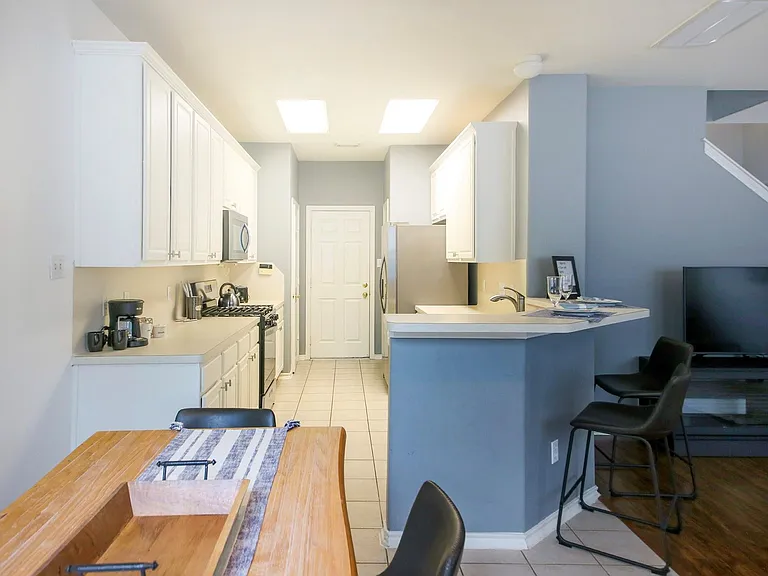 6 Scenic Brook Ct — Photo 5