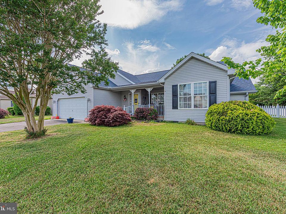1st image of 23 Coral Ln