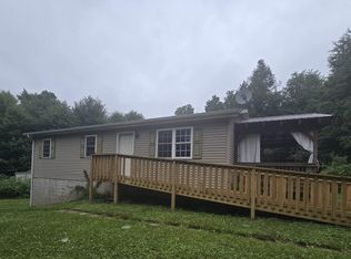 21 Pine Ln, Trout Run, PA 17771