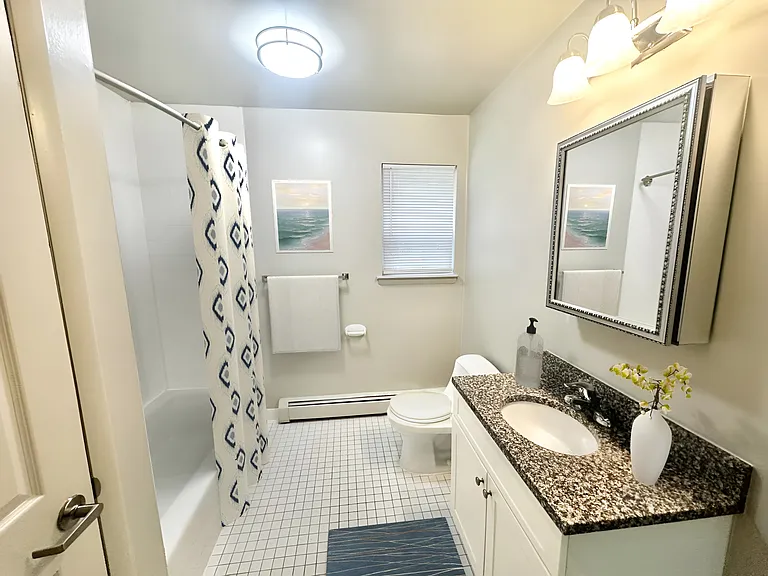 Ridgefield Apartments — Photo 15