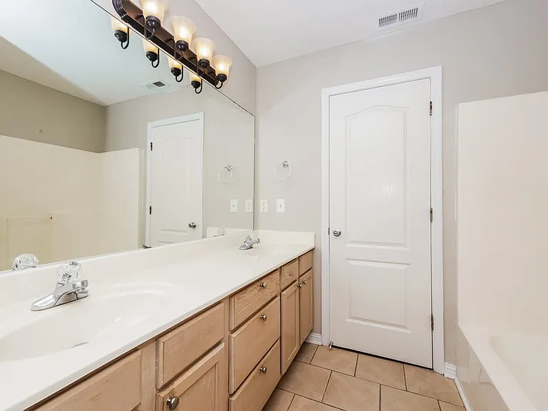 373 Davids Way — Photo 15