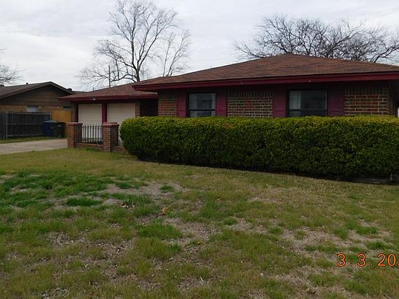 3rd image of 1105 Pack Ave