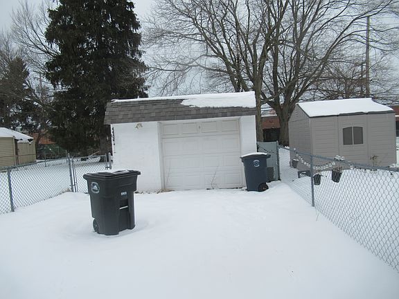 4th image of 5147 Case Ave