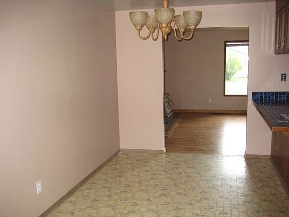 4th image of 3205 W Viola Ave