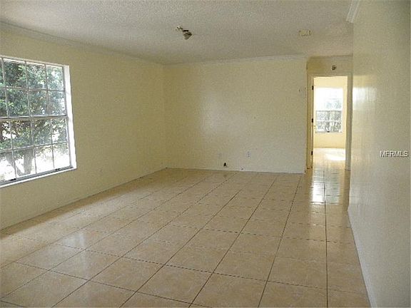 2nd image of 2758 Kimberlee Ln