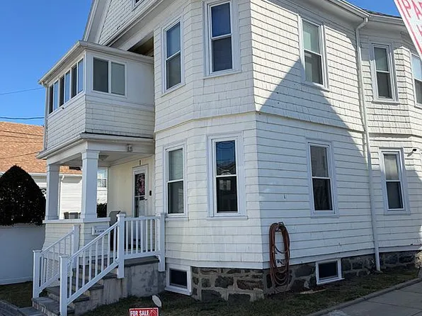 1 Elwood St, Everett, MA 02149