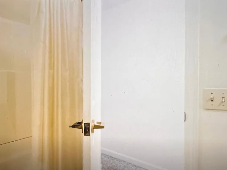 72 Oceanside Dr #2 — Photo 11