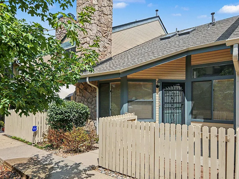 8786 Allison Dr #B — Photo 2