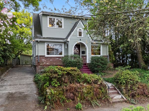 6114 NE Davis St, Portland, OR 97213