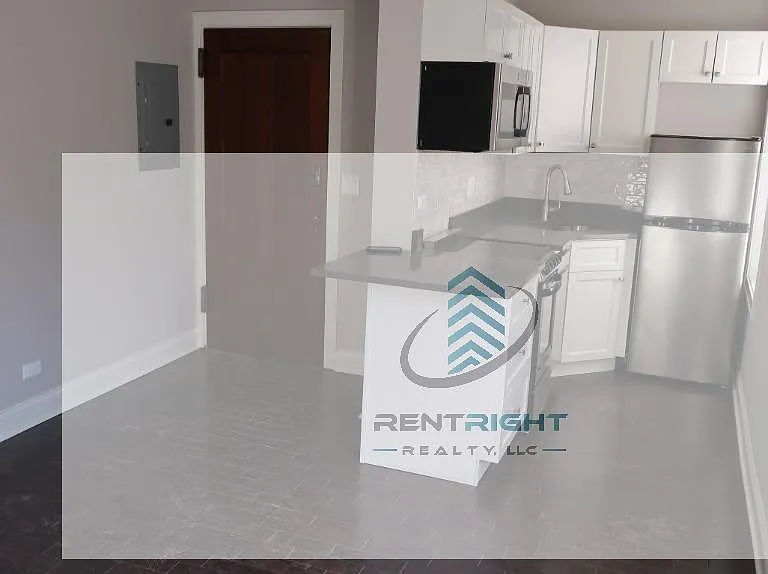640 W Wrightwood Ave #107 — Photo 7